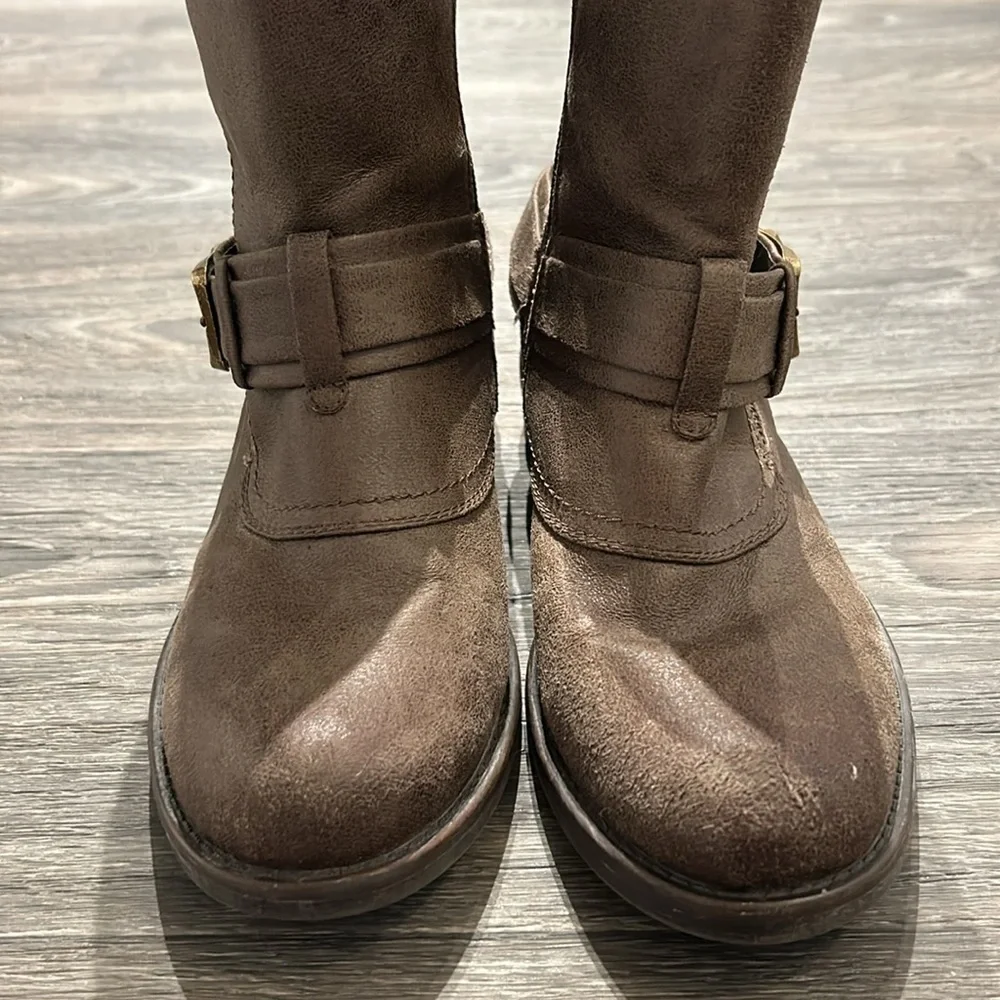 Baretraps Boots Brown 7.5 Crosby Bootie 1